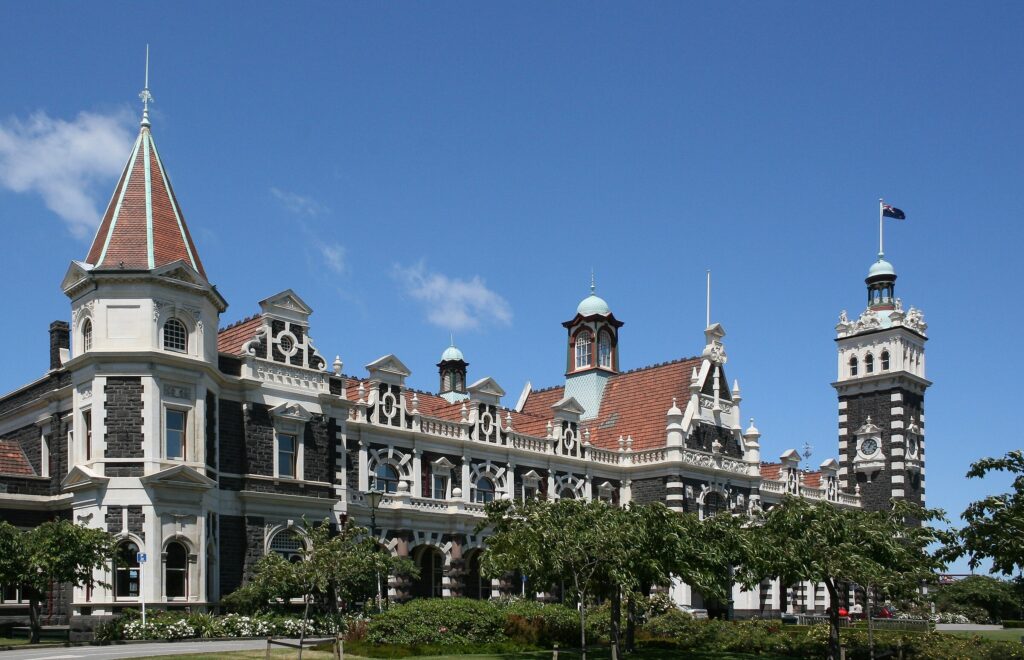 但尼丁火车站