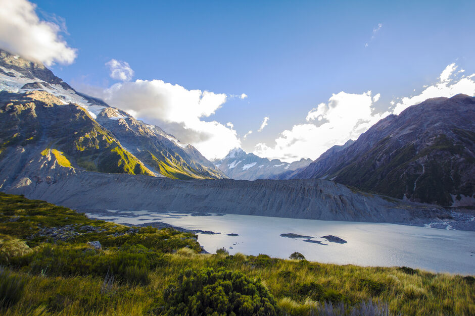 Kea Point 观景区的高山与冰川山谷