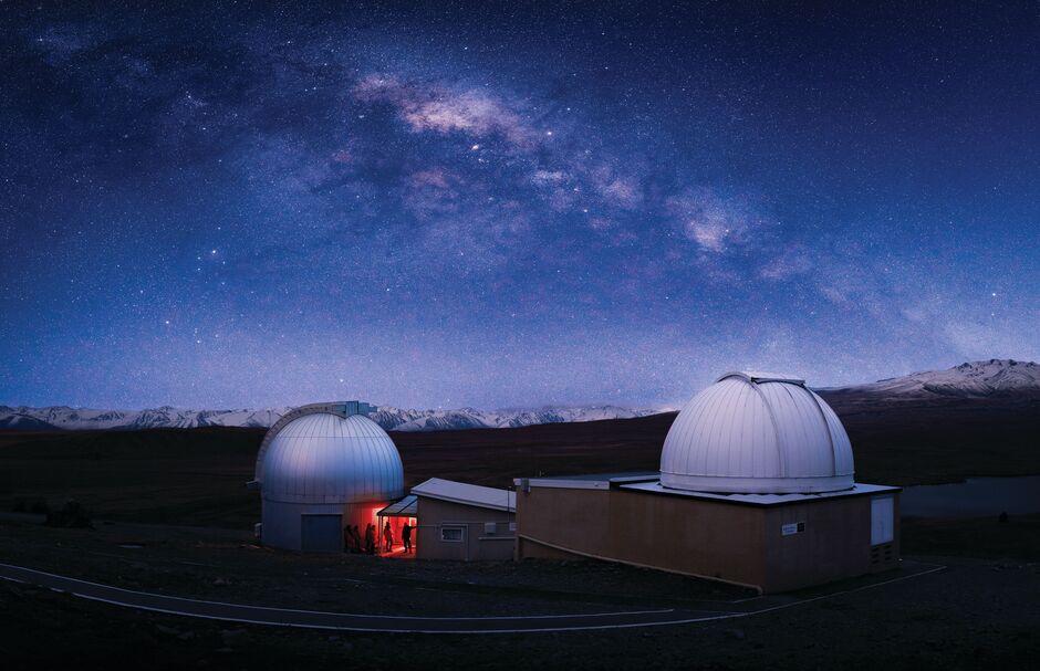 特卡波 Dark Sky Project 的夜间观星场景
